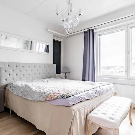 Beautiful Penthouse In The Center Of * Helsínquia