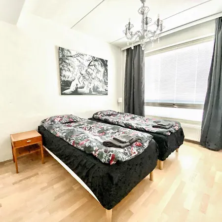 Beautiful Penthouse In The Center Of דירה הלסינקי