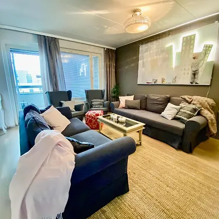 דירה Beautiful Penthouse In The Center Of